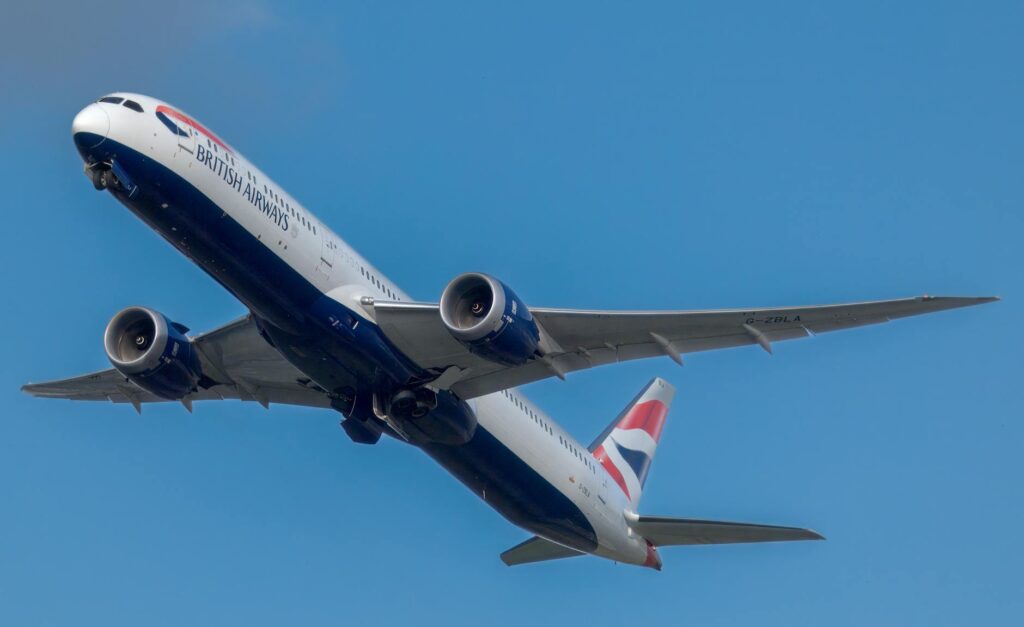 British Airways airplane emergency landing